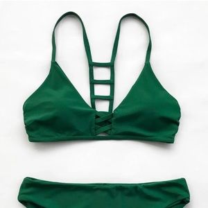 Cupshe Fete Ready Solid Bikini Set